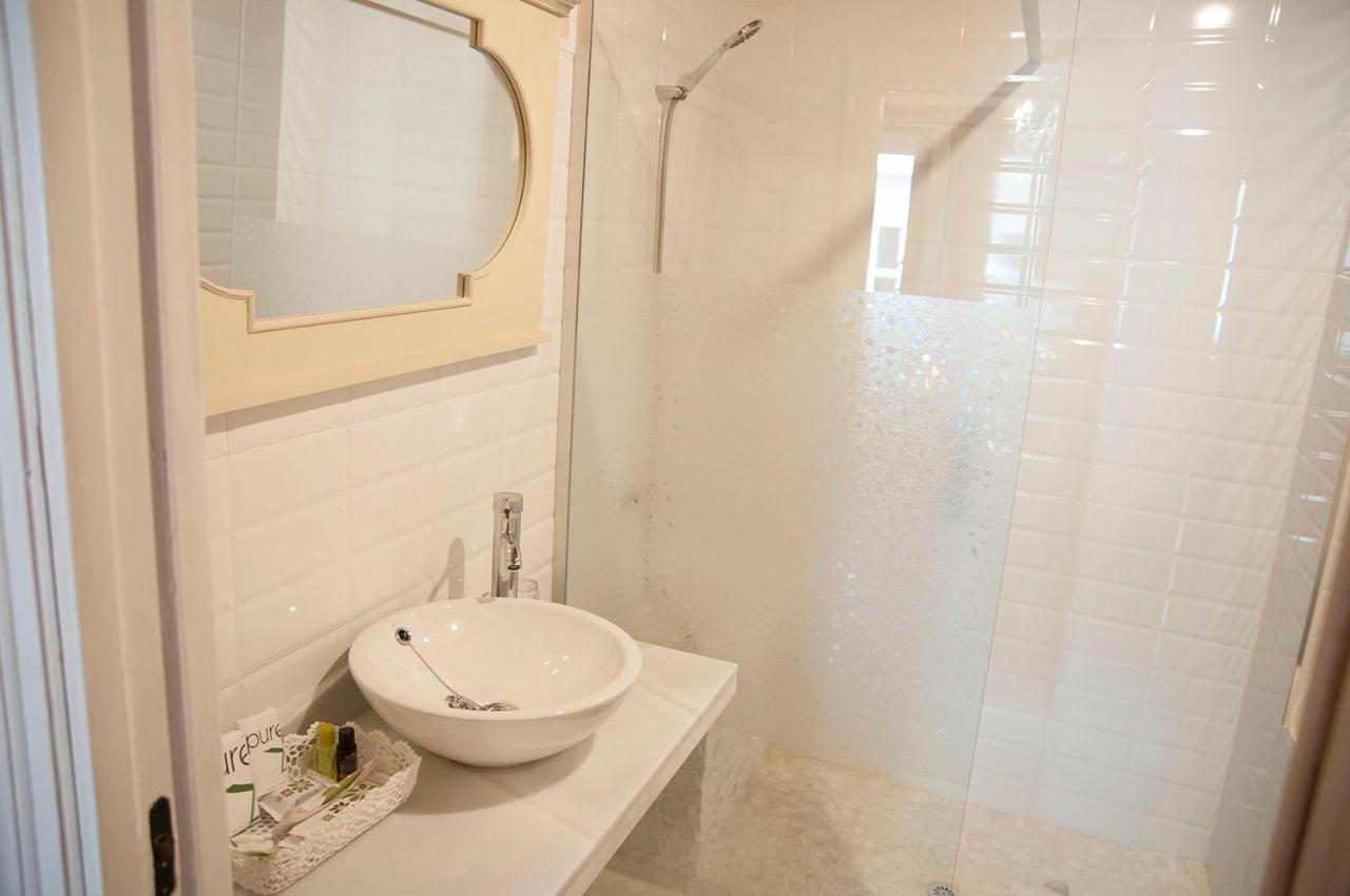 La Casa De Maria Guest House Algarinejo Екстериор снимка
