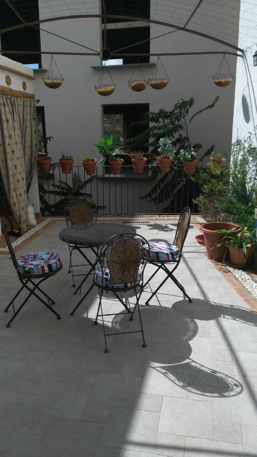 La Casa De Maria Guest House Algarinejo Екстериор снимка